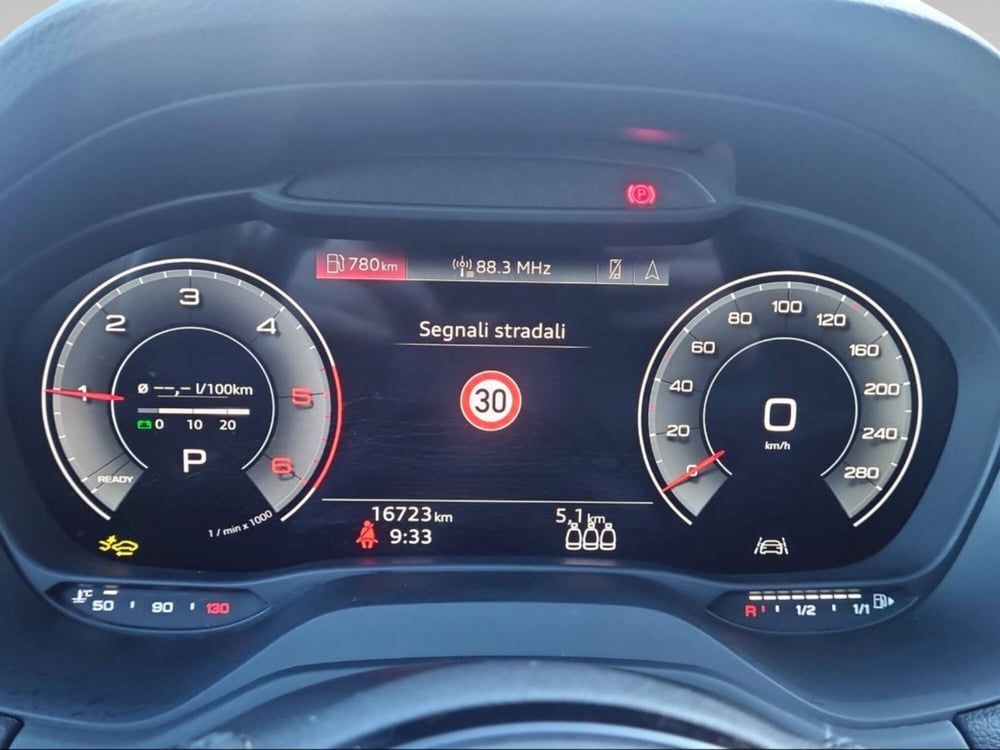 Audi Q2 usata a Livorno (7)