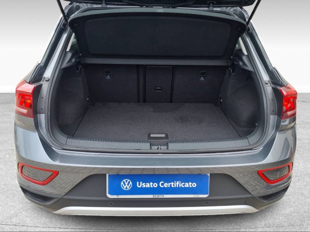 Volkswagen T-Roc usata a Livorno (14)