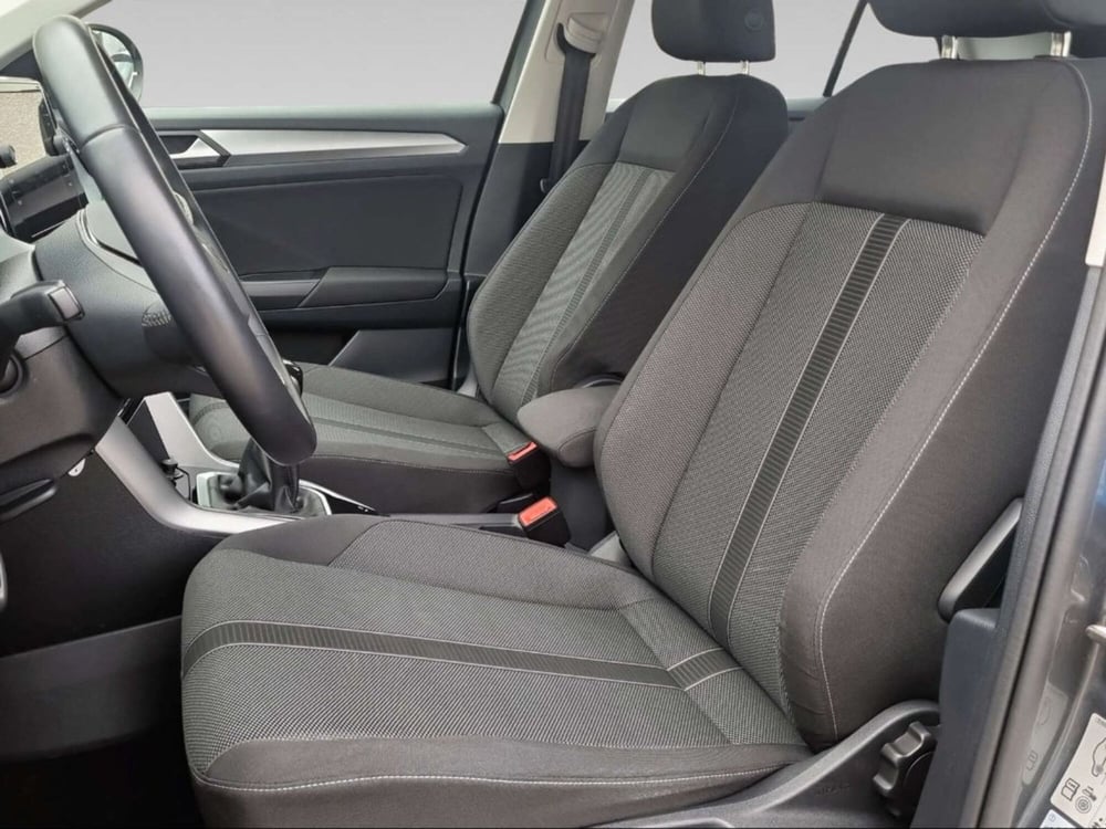Volkswagen T-Roc usata a Livorno (9)