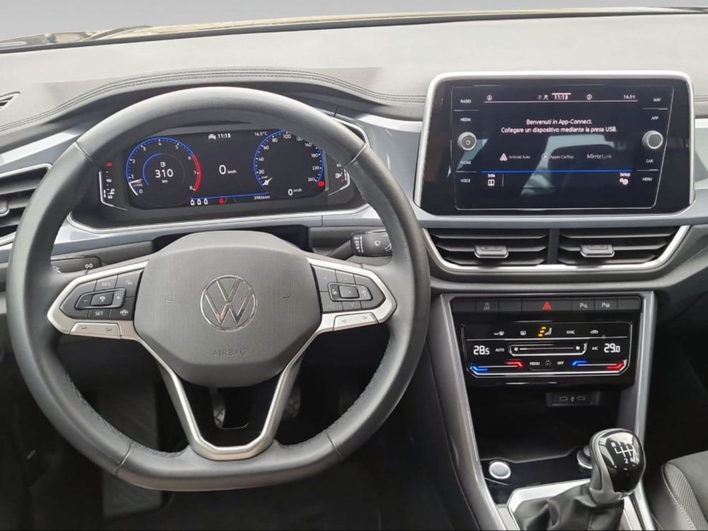 Volkswagen T-Roc usata a Livorno (8)