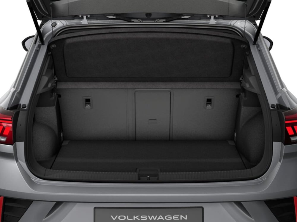 Volkswagen T-Roc nuova a Livorno (4)