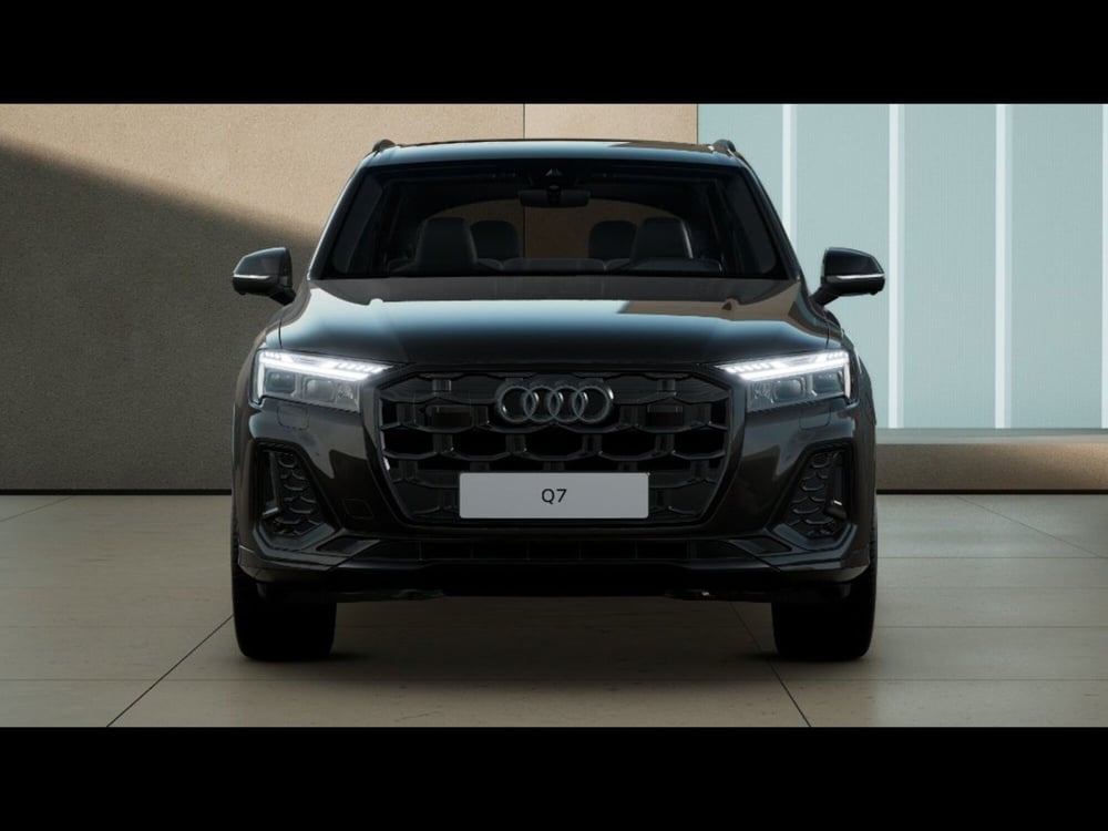 Audi Q7 nuova a Livorno (4)