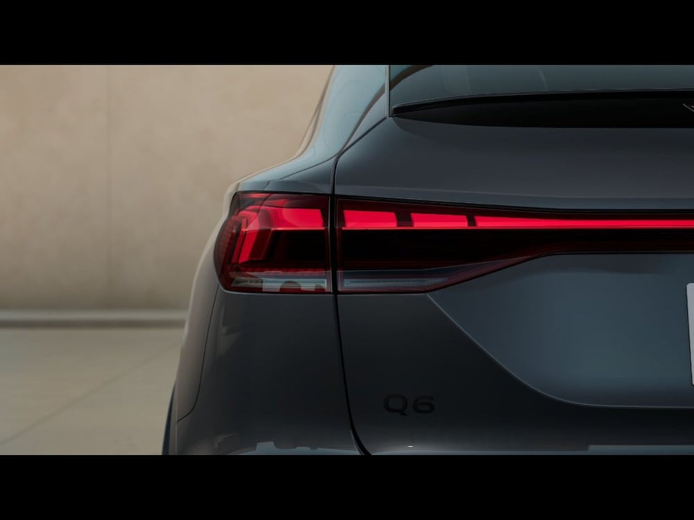 Audi Q6 Sportback nuova a Livorno (7)