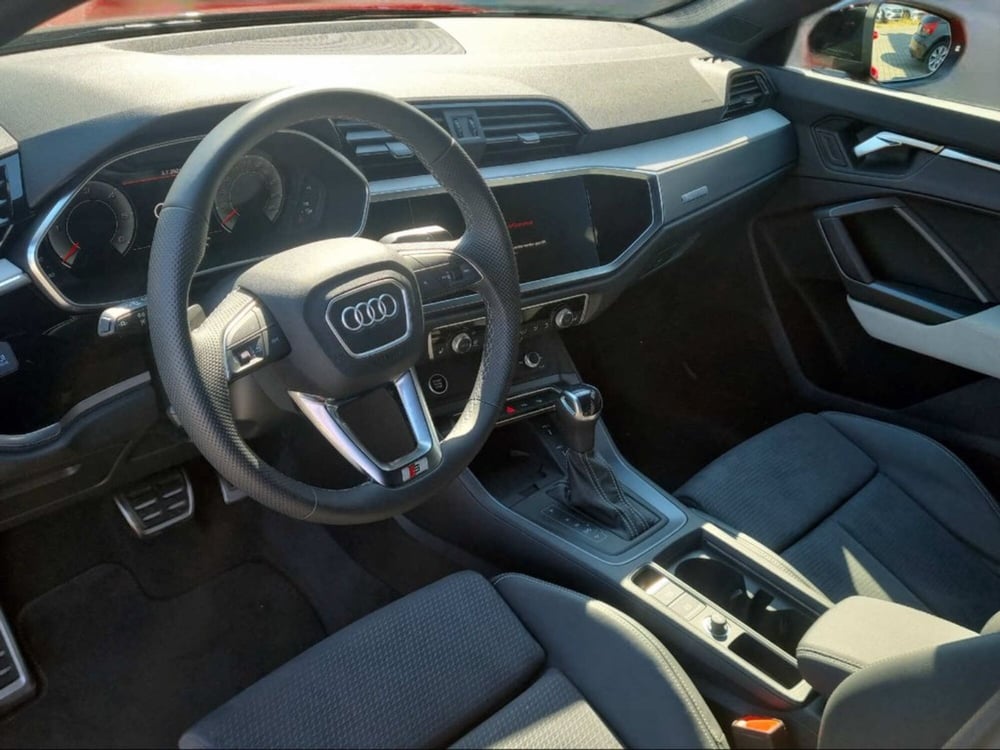 Audi Q3 Sportback usata a Livorno (8)