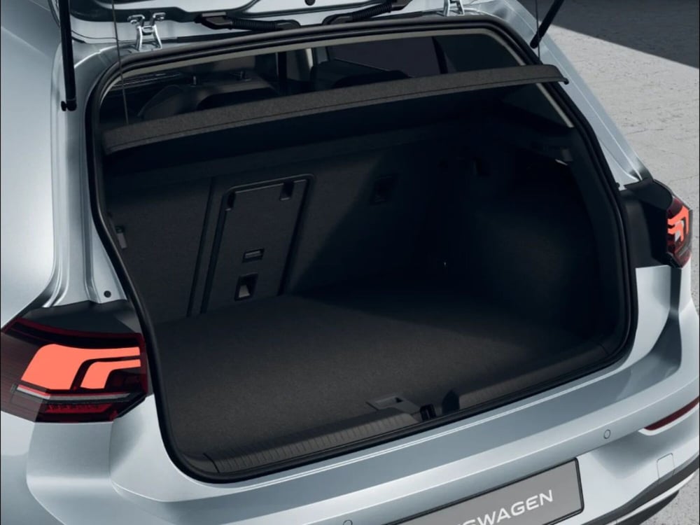 Volkswagen Golf nuova a Livorno (7)