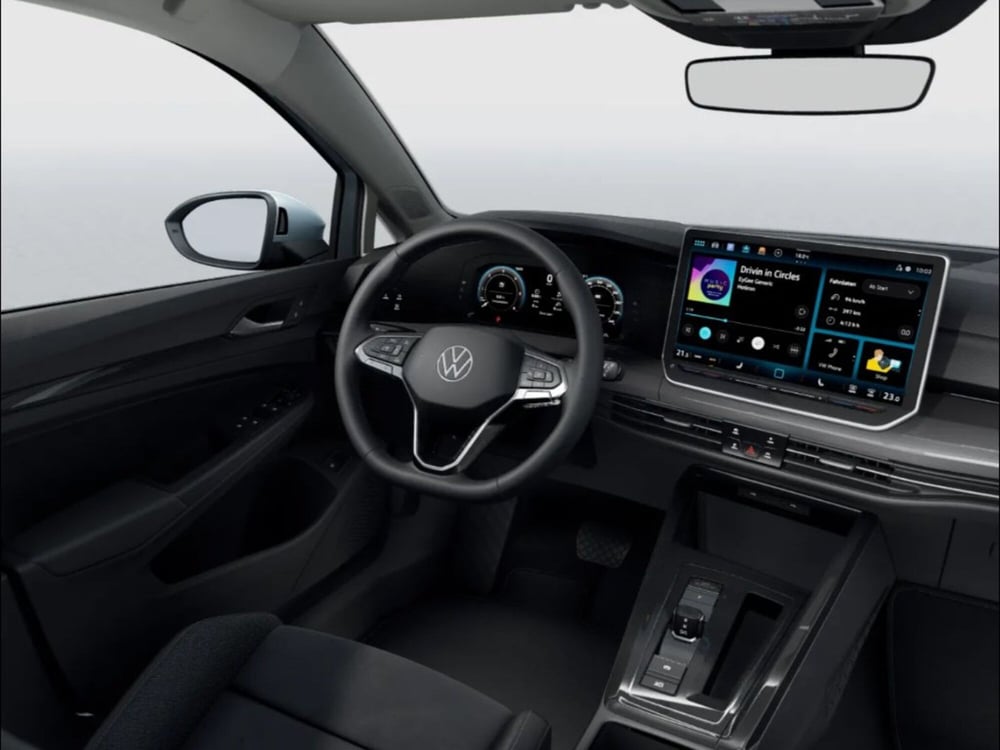 Volkswagen Golf nuova a Livorno (9)