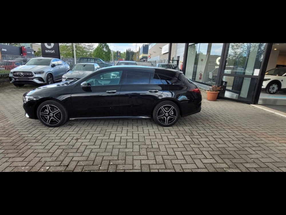 Mercedes-Benz CLA Shooting Brake nuova a Pisa (4)