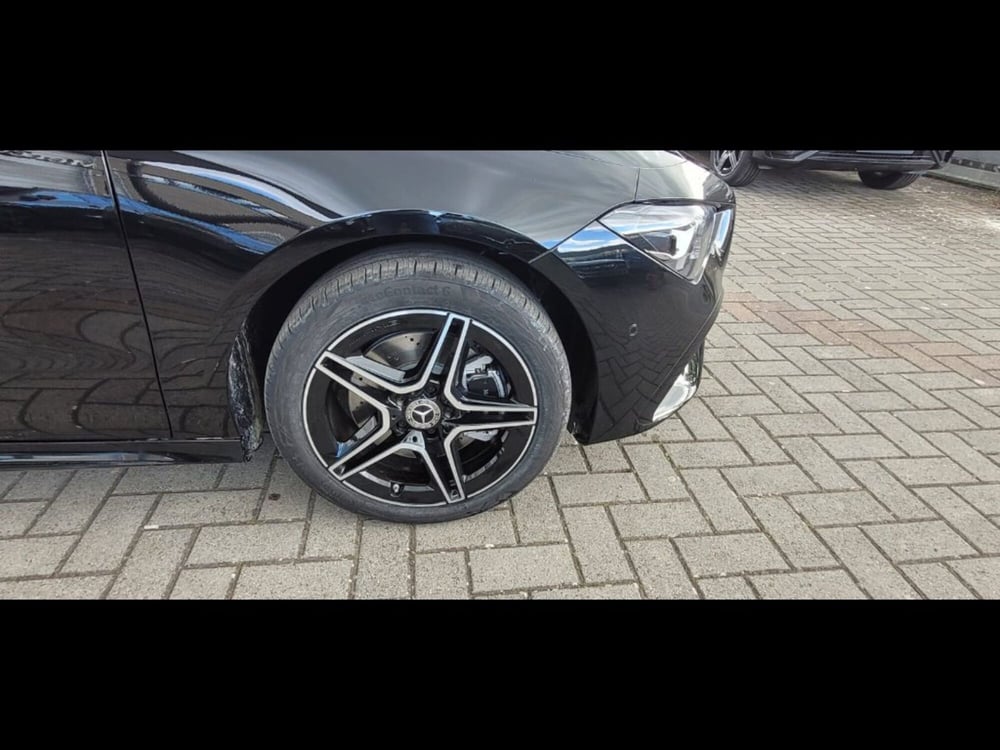Mercedes-Benz CLA Shooting Brake nuova a Pisa (9)