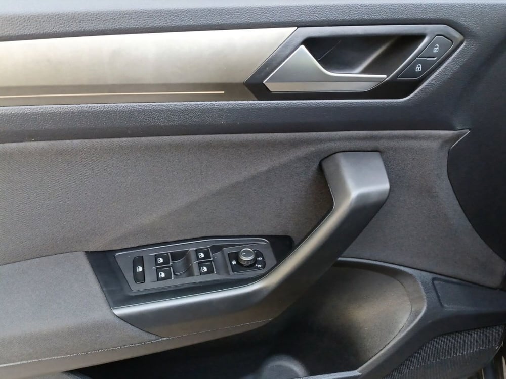 Volkswagen T-Roc usata a Firenze (19)