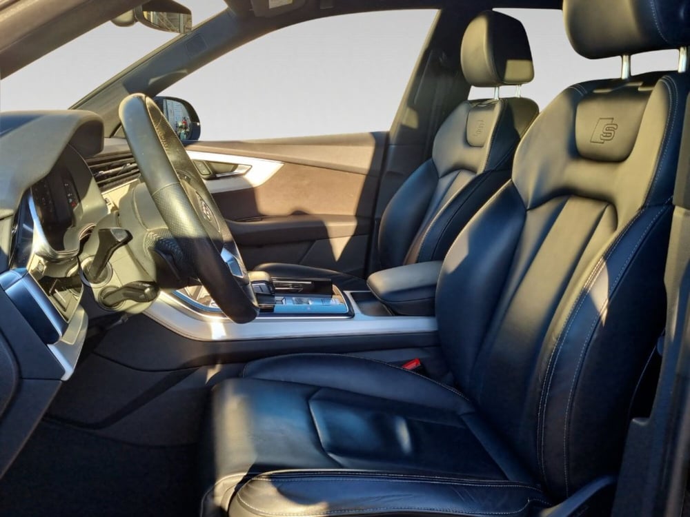 Audi Q8 usata a Siena (9)