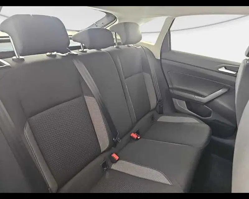 Volkswagen Taigo usata a Roma (9)