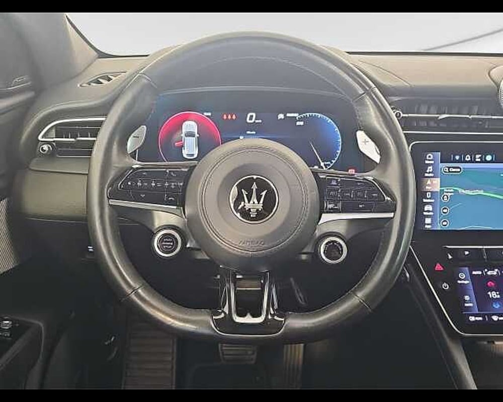 Maserati Grecale usata a Roma (7)