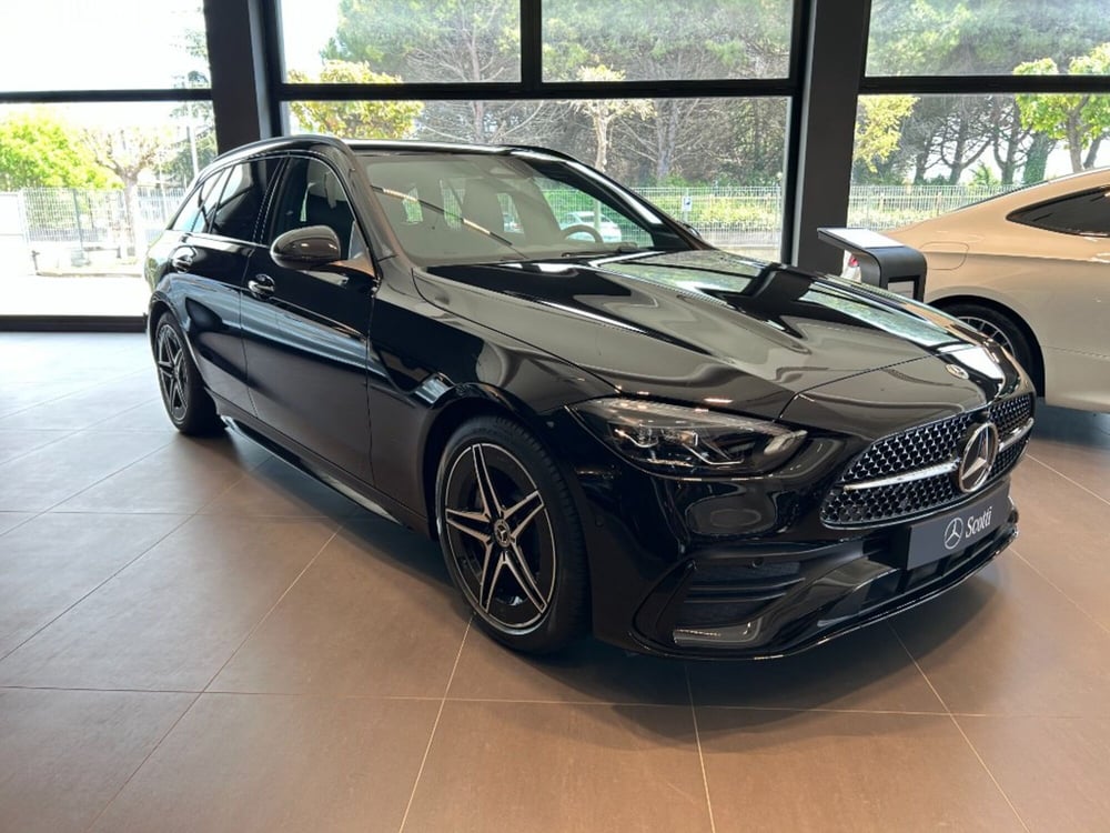 Mercedes-Benz Classe C Station Wagon nuova a Pisa