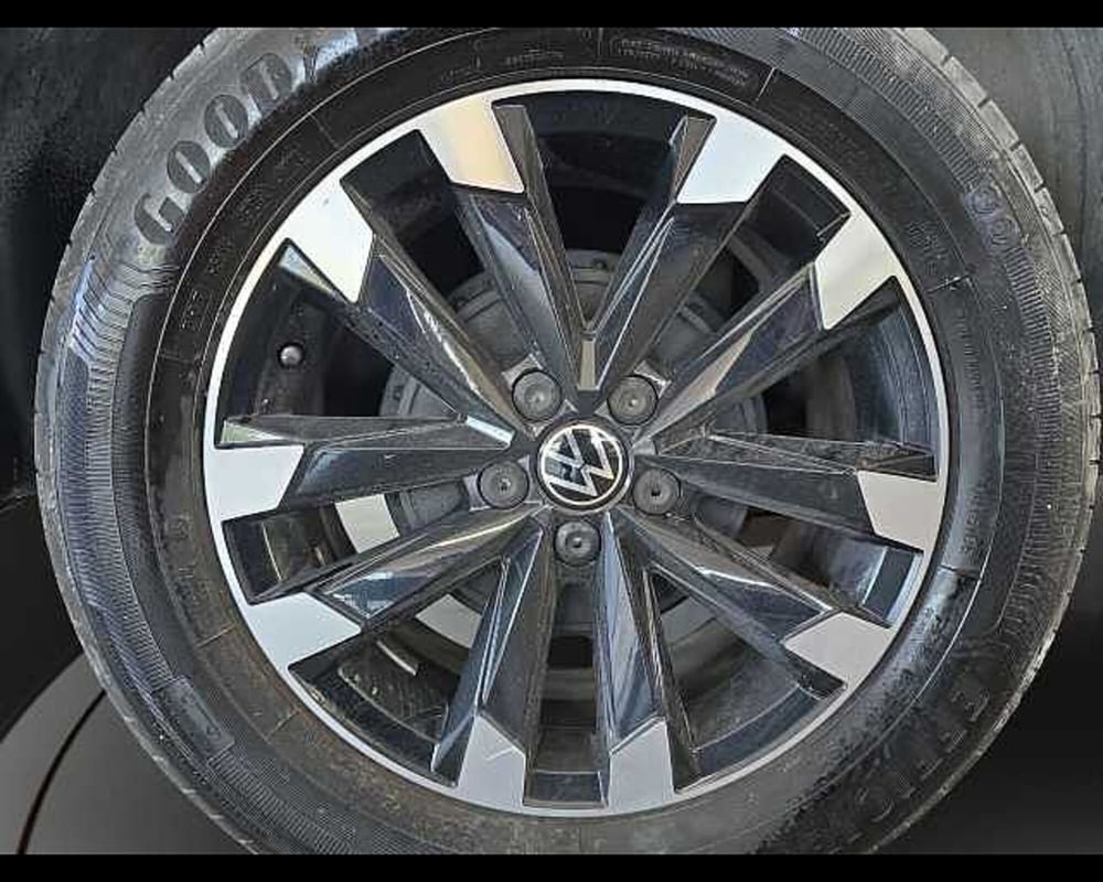 Volkswagen T-Cross usata a Roma (12)