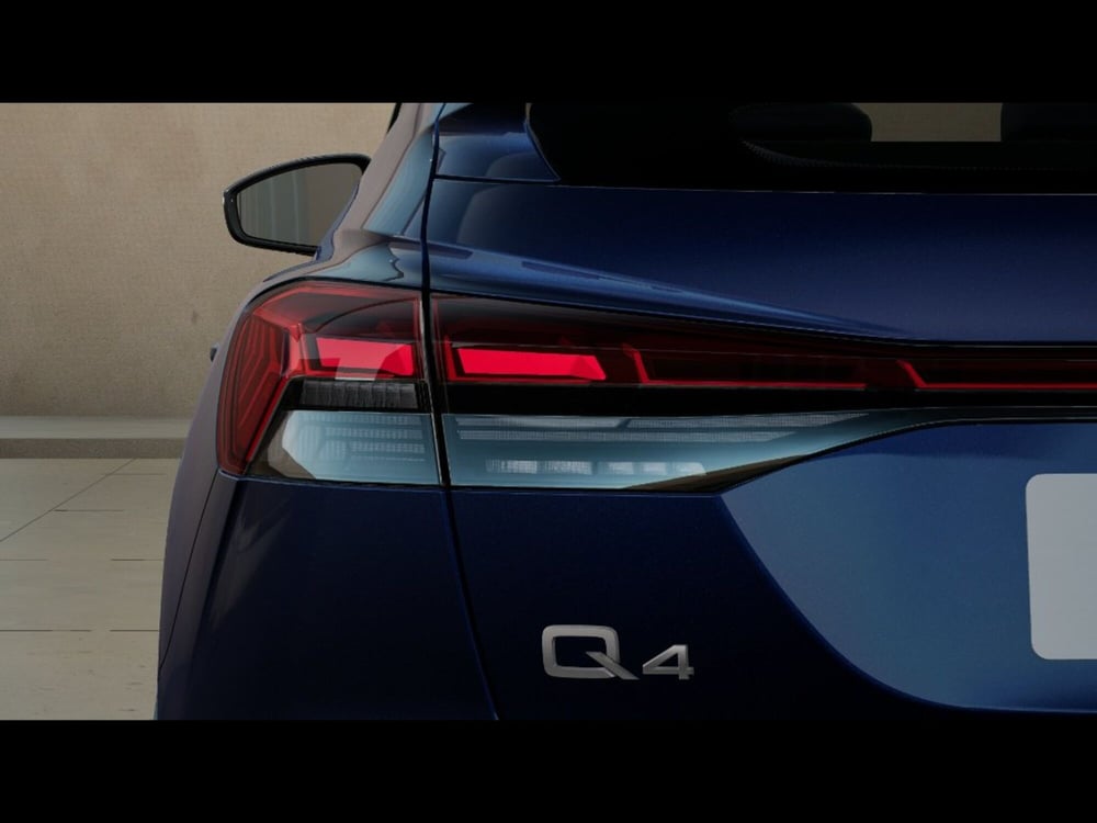 Audi Q4 Sportback nuova a Pisa (7)