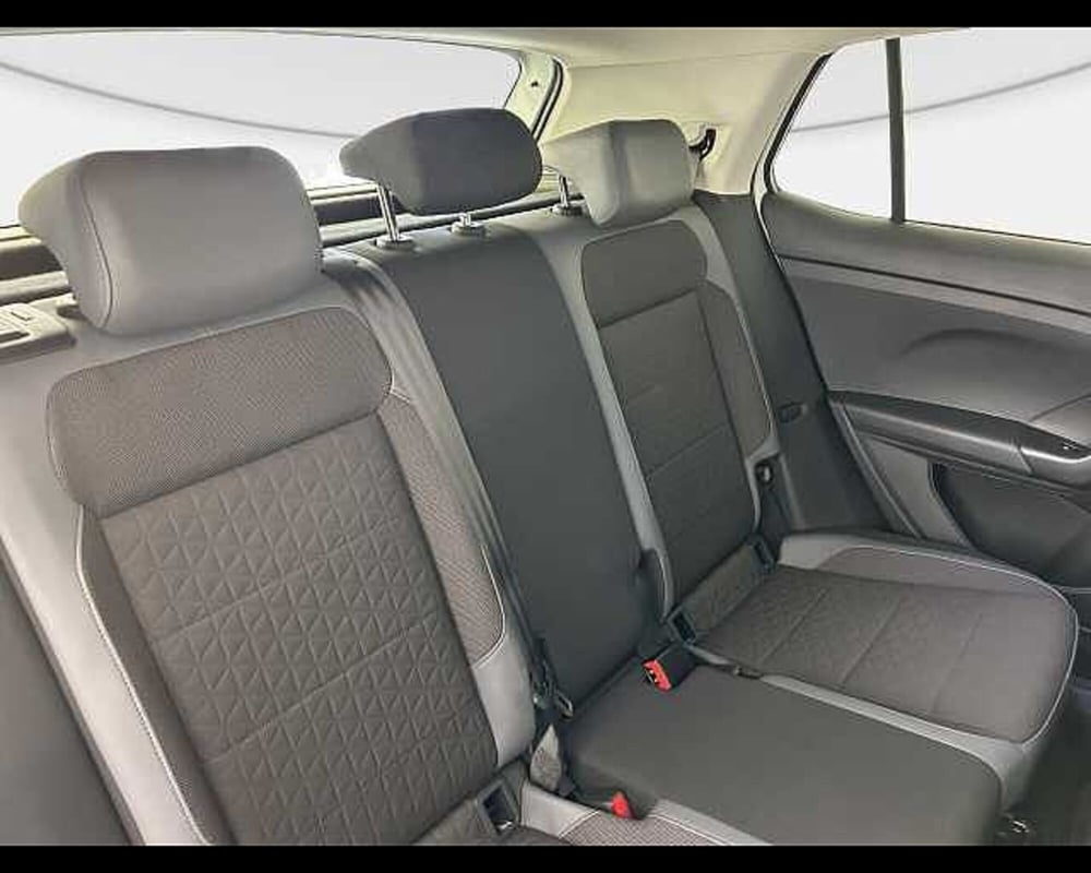 Volkswagen T-Cross usata a Roma (9)