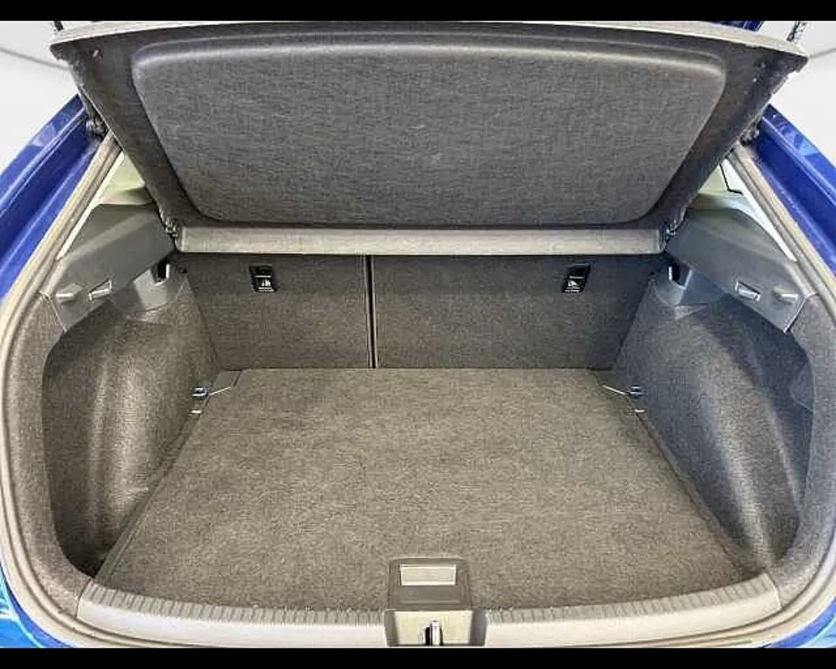 Volkswagen Taigo usata a Roma (10)