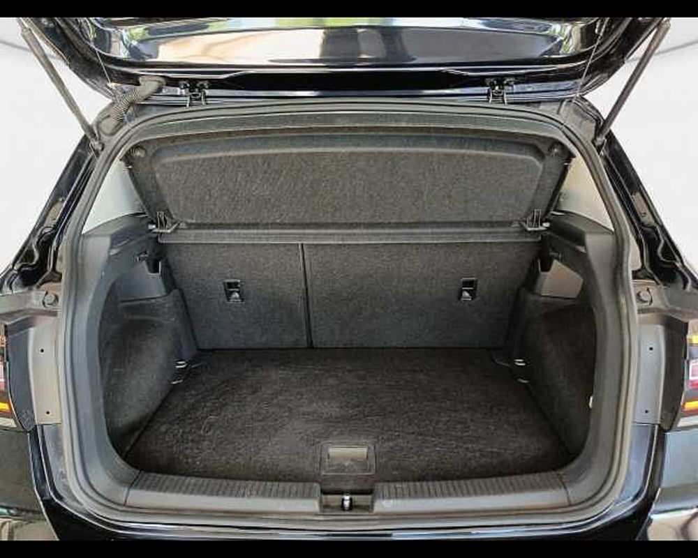 Volkswagen T-Cross usata a Roma (11)