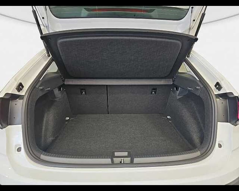 Volkswagen Taigo nuova a Roma (11)