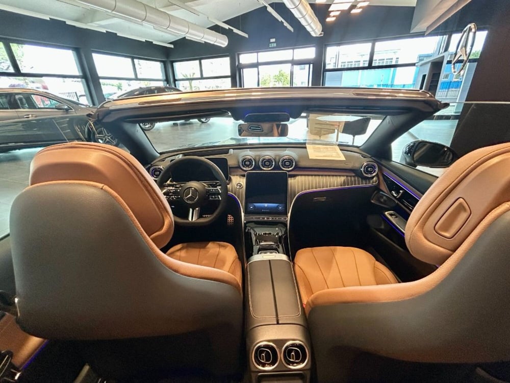 Mercedes-Benz CLE Cabrio nuova a Pisa (18)