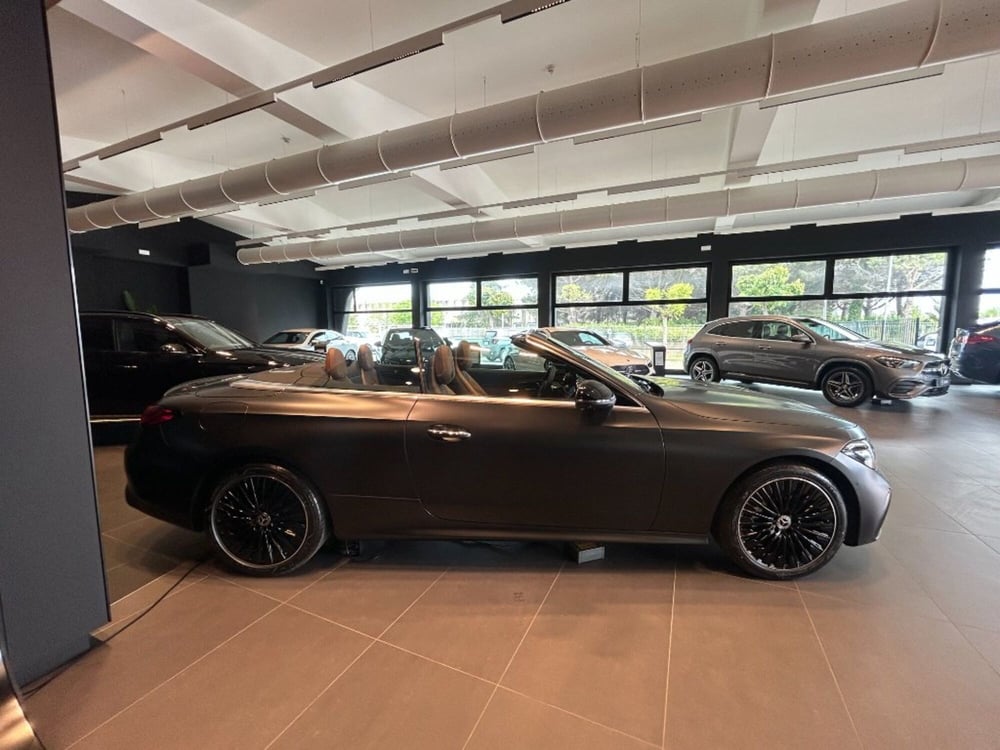 Mercedes-Benz CLE Cabrio nuova a Pisa (7)