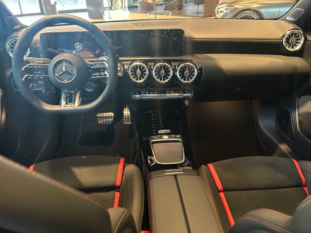 Mercedes-Benz Classe A nuova a Pisa (20)