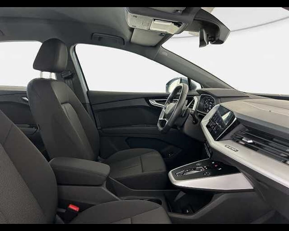 Audi Q4 Sportback usata a Roma (8)
