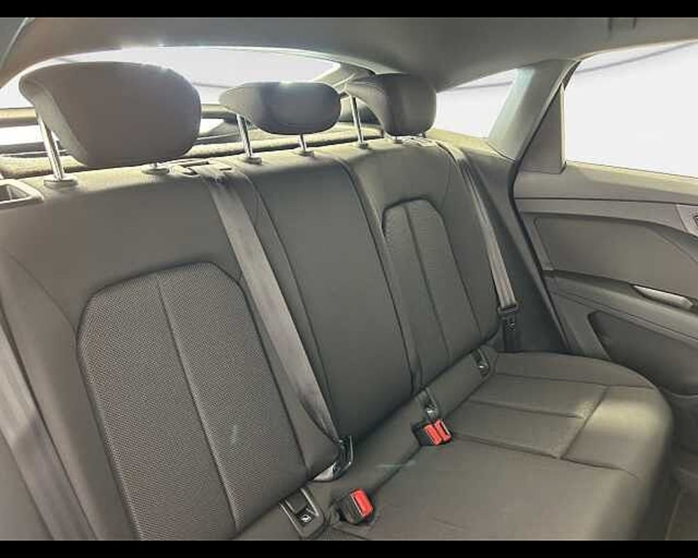 Audi Q4 Sportback usata a Roma (9)