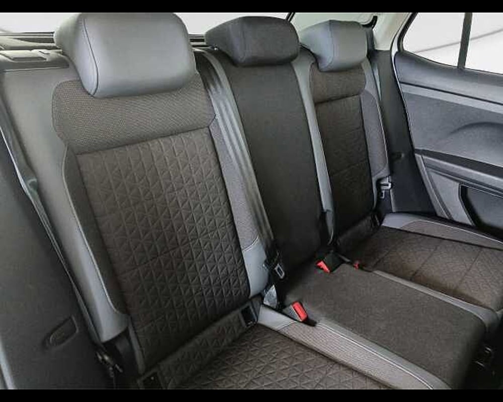 Volkswagen T-Cross usata a Roma (9)