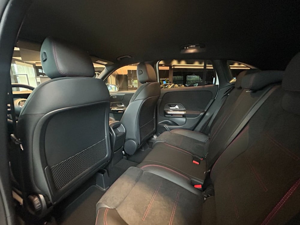Mercedes-Benz GLA SUV nuova a Pisa (16)