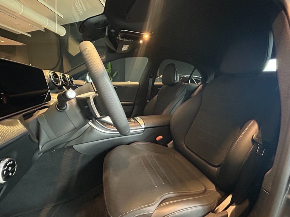 Mercedes-Benz Classe C nuova a Pisa (12)