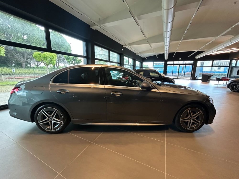 Mercedes-Benz Classe C nuova a Pisa (4)