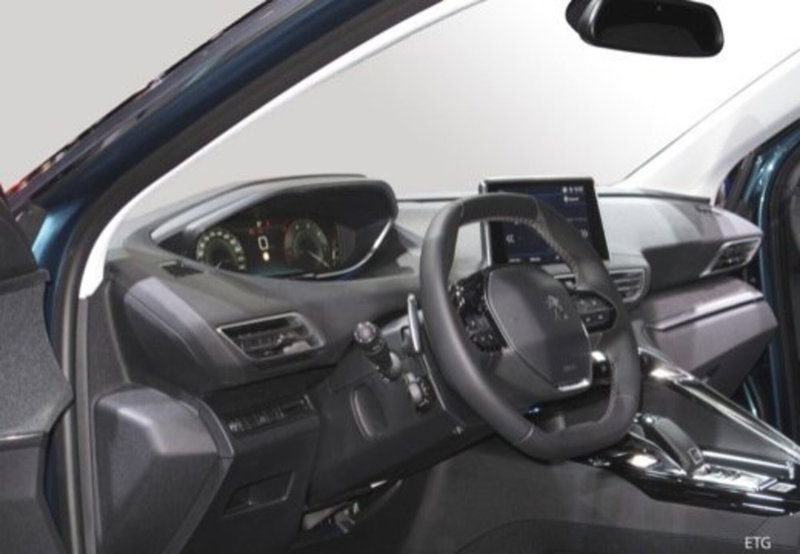 Peugeot 5008 usata a Parma (16)