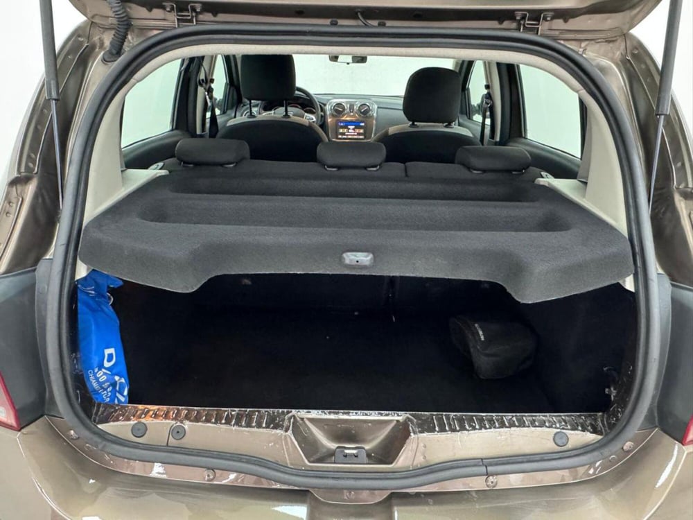 Dacia Sandero usata a Como (18)