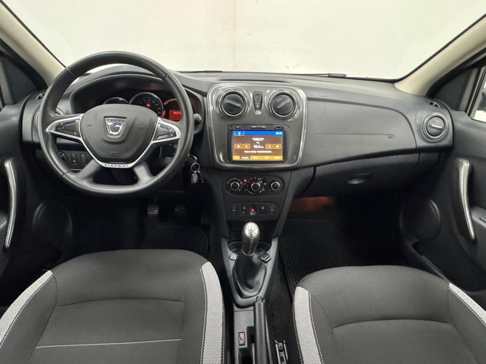 Dacia Sandero usata a Como (4)
