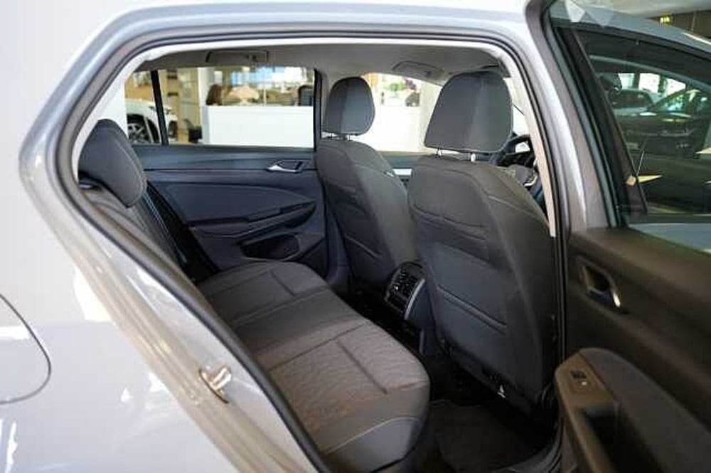 Volkswagen Golf nuova a Rovigo (15)