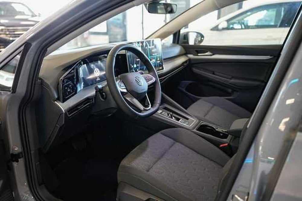 Volkswagen Golf nuova a Rovigo (9)