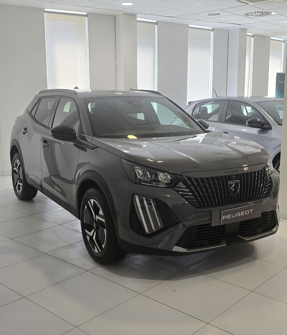 Peugeot 2008 nuova a Prato