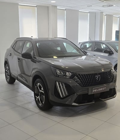 Peugeot 2008 1.2 puretech Active s&amp;s 100cv nuova a Prato