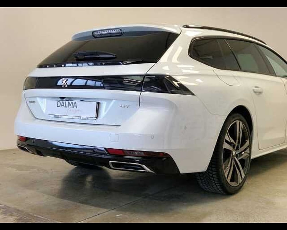 Peugeot 508 SW usata a Milano (16)