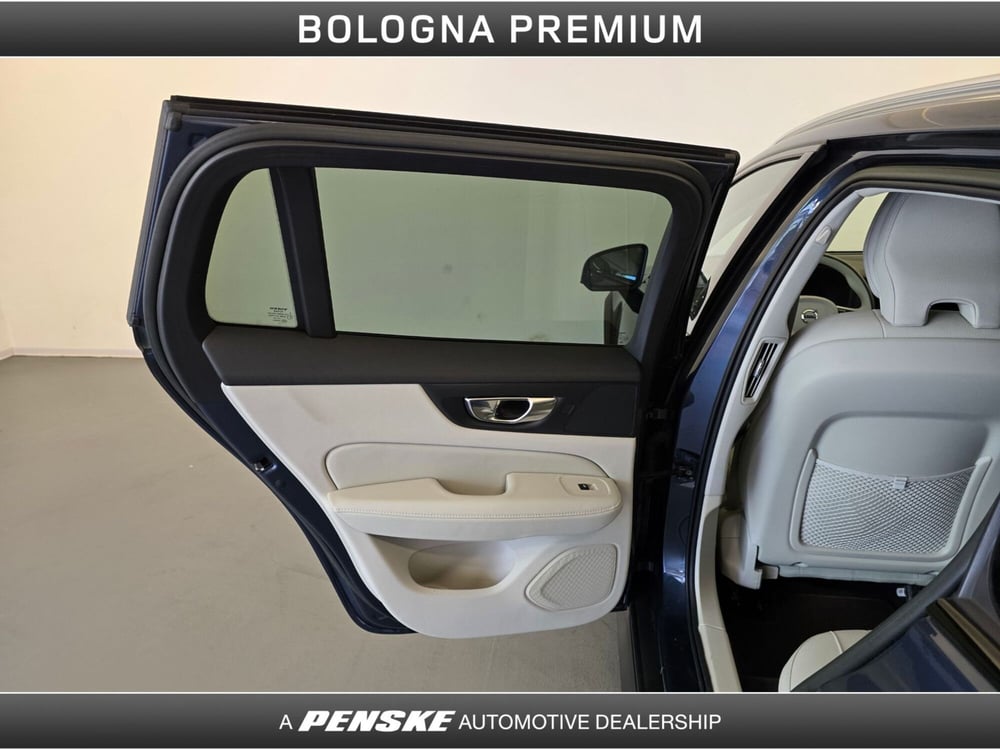Volvo V60 Cross Country usata a Bologna (17)
