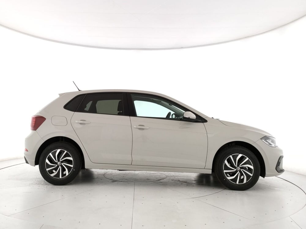 Volkswagen Polo nuova a Napoli (3)