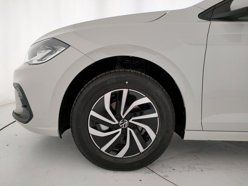 Volkswagen Polo nuova a Napoli (5)