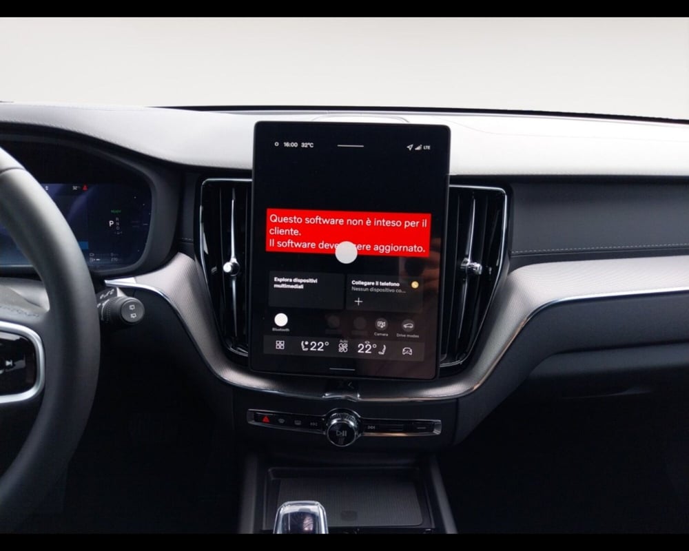 Volvo XC60 nuova a Bologna (11)