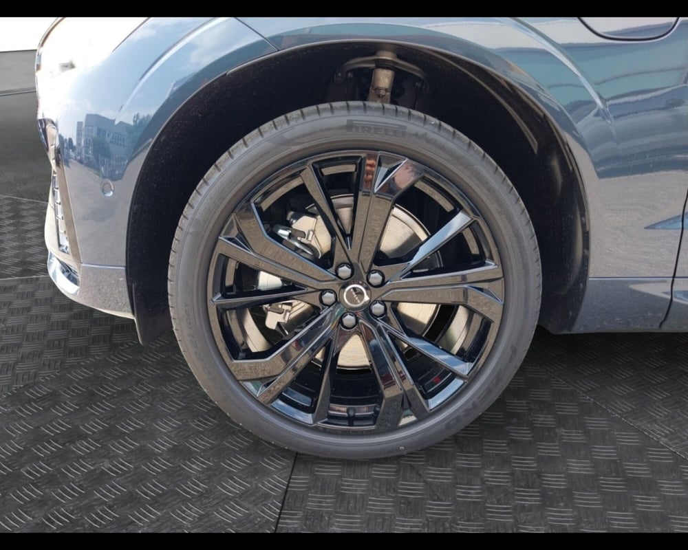 Volvo XC60 nuova a Bologna (9)