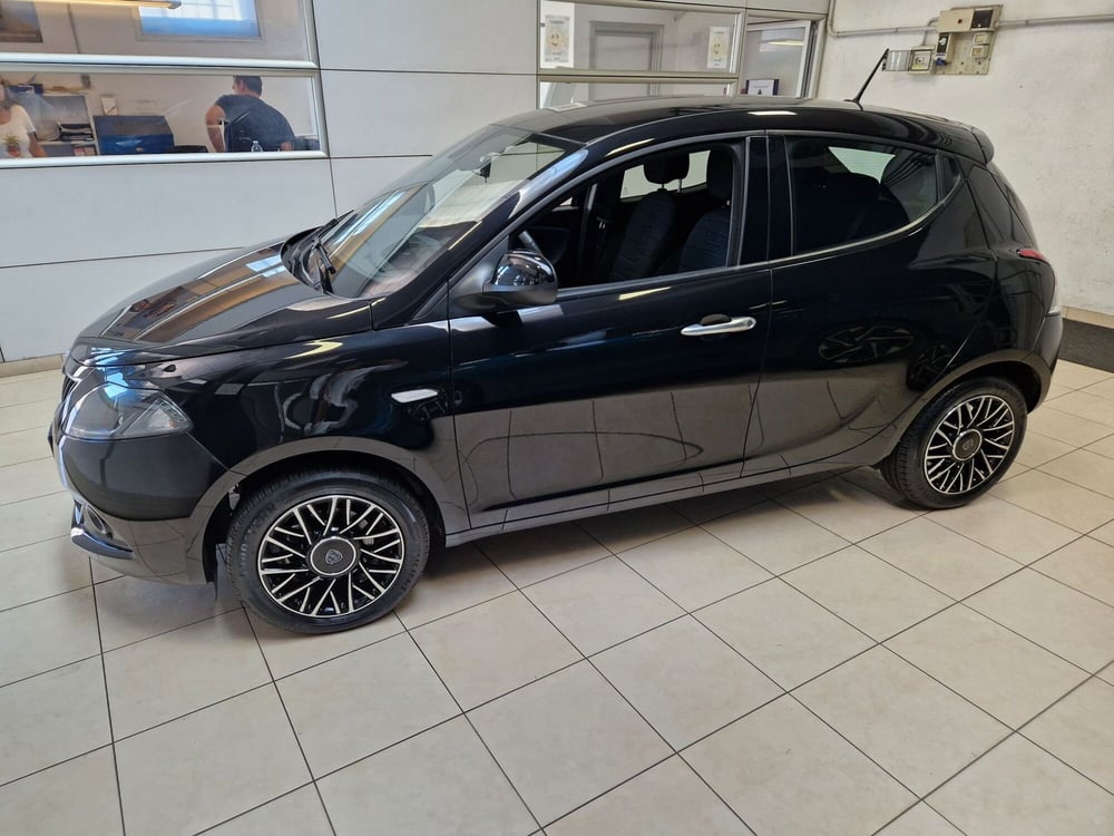 Lancia Ypsilon usata a Varese (2)