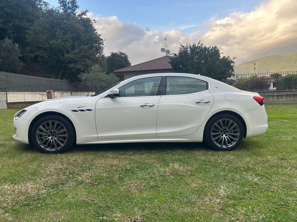 Maserati Ghibli nuova a Salerno (10)