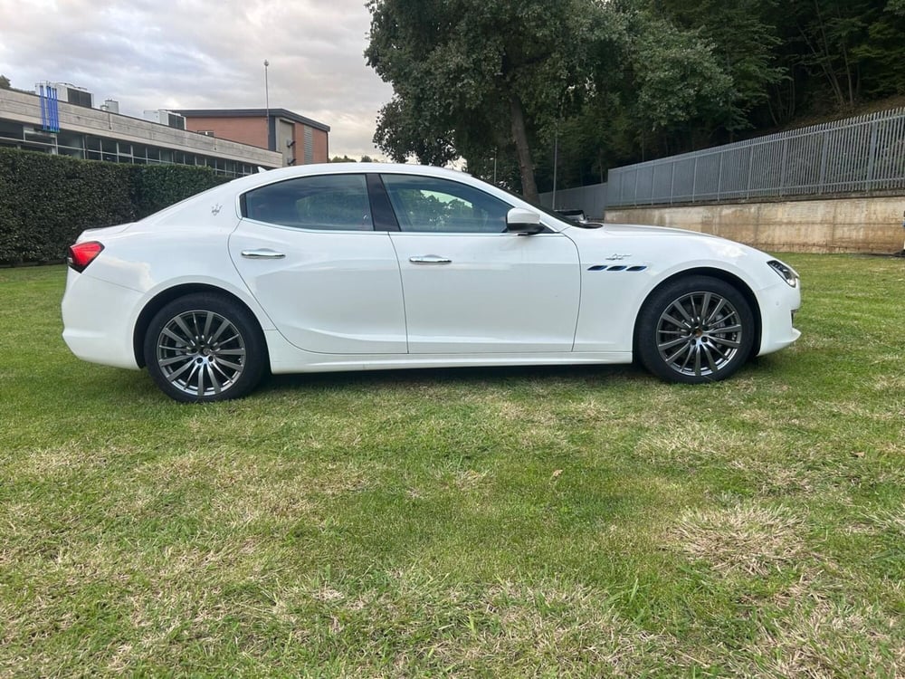 Maserati Ghibli nuova a Salerno (11)