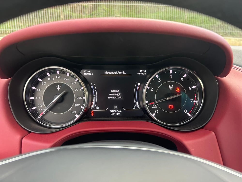 Maserati Ghibli nuova a Salerno (8)