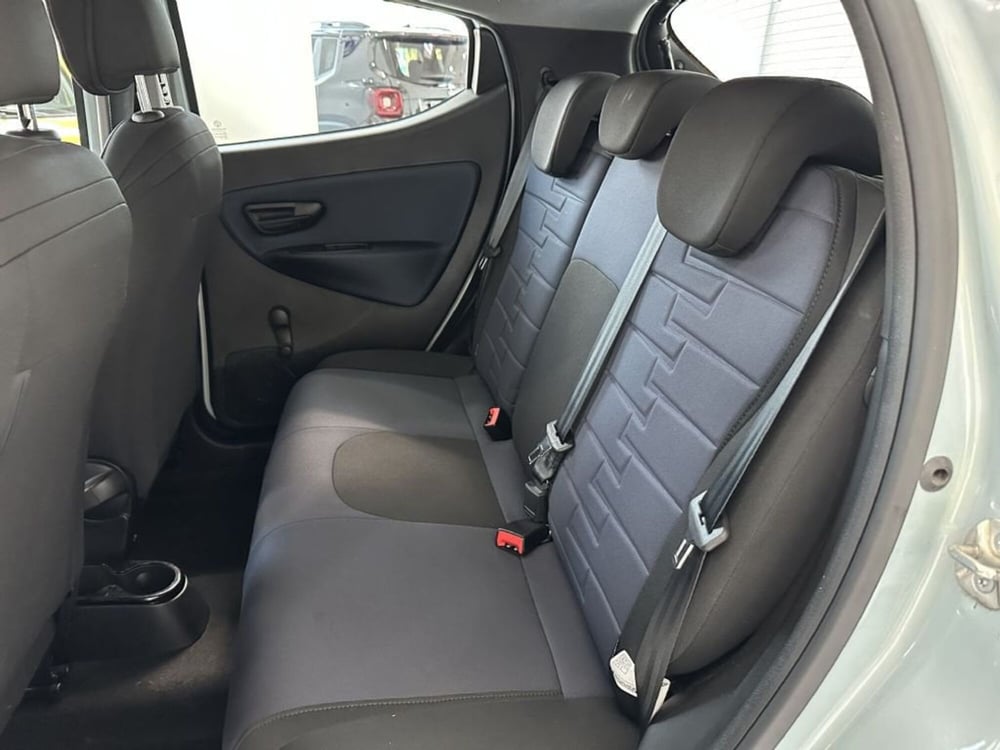 Lancia Ypsilon usata a Salerno (7)